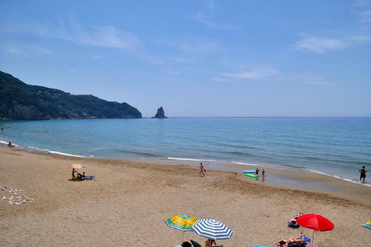 Holiday Studio Apartments Yannis On Agios Gordios Beach In Corfu Екстер'єр фото