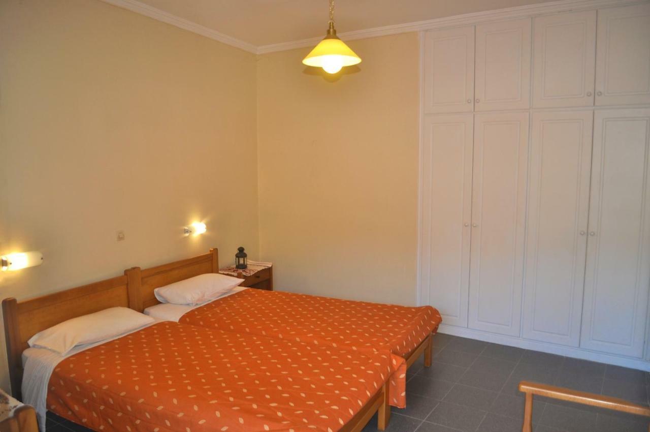 Holiday Studio Apartments Yannis On Agios Gordios Beach In Corfu Екстер'єр фото